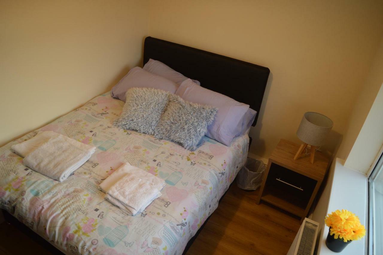 The Comfy Cottage ซอร์ดส์ ภายนอก รูปภาพ