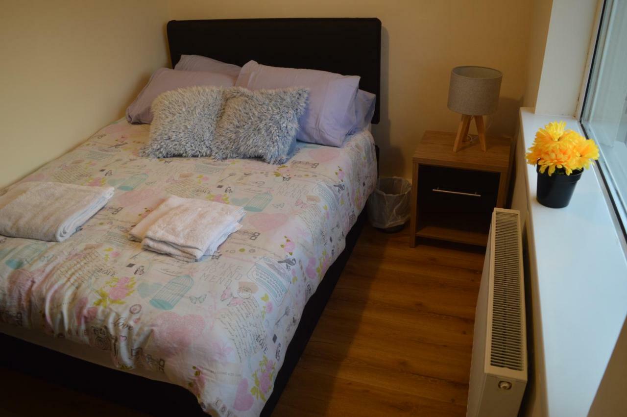 The Comfy Cottage ซอร์ดส์ ภายนอก รูปภาพ